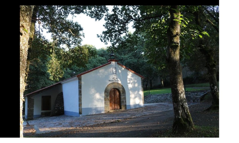 Capela de Augas Santas e Cruceiro (Céltigos)
