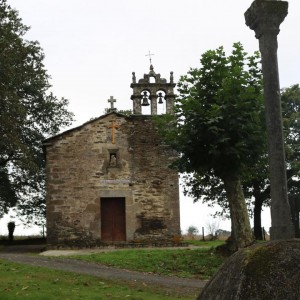 Capela de San Roque e Cruceiro (Moar)