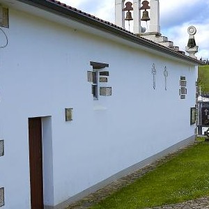 Igrexa Parroquial e Cruceiro (Gafoi)
