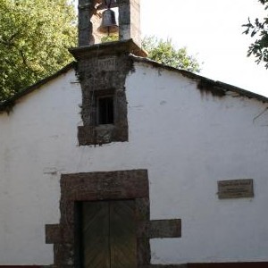 Capela de San Nicolao e Cruceiro (Mesos)