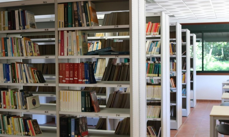 Biblioteca Municipal de Frades