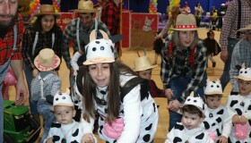 Máis de 700 persoas participaron na Festa e Concurso de Disfraces do Concello de Frades