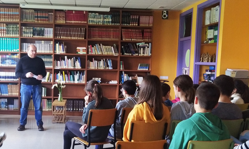 O alumnado do IES de Ponte Carreira fará o logo e o slogan que o Concello de Frades adoptará nas súas actividades de igualdade