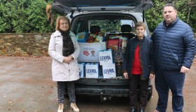 O Concello de Frades fai entrega a Cáritas dos alimentos recollidos na campaña de Nadal