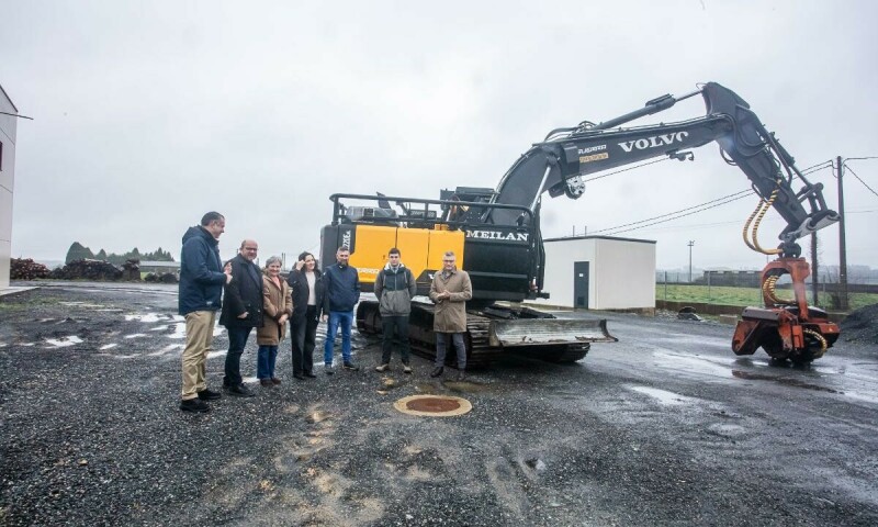 Belén do Campo visita dúas empresas de Frades beneficiarias en 2025 das liñas de axuda destinadas ao sector forestal