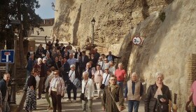 Un total de 55 veciños e veciñas de Frades e de Oroso desfrutan dunha excursión de seis días pola Costa de Azahar