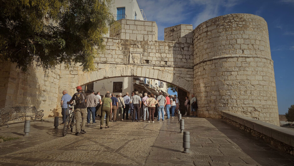 Un total de 55 veciños e veciñas de Frades e de Oroso desfrutan dunha excursión de seis días pola Costa de Azahar